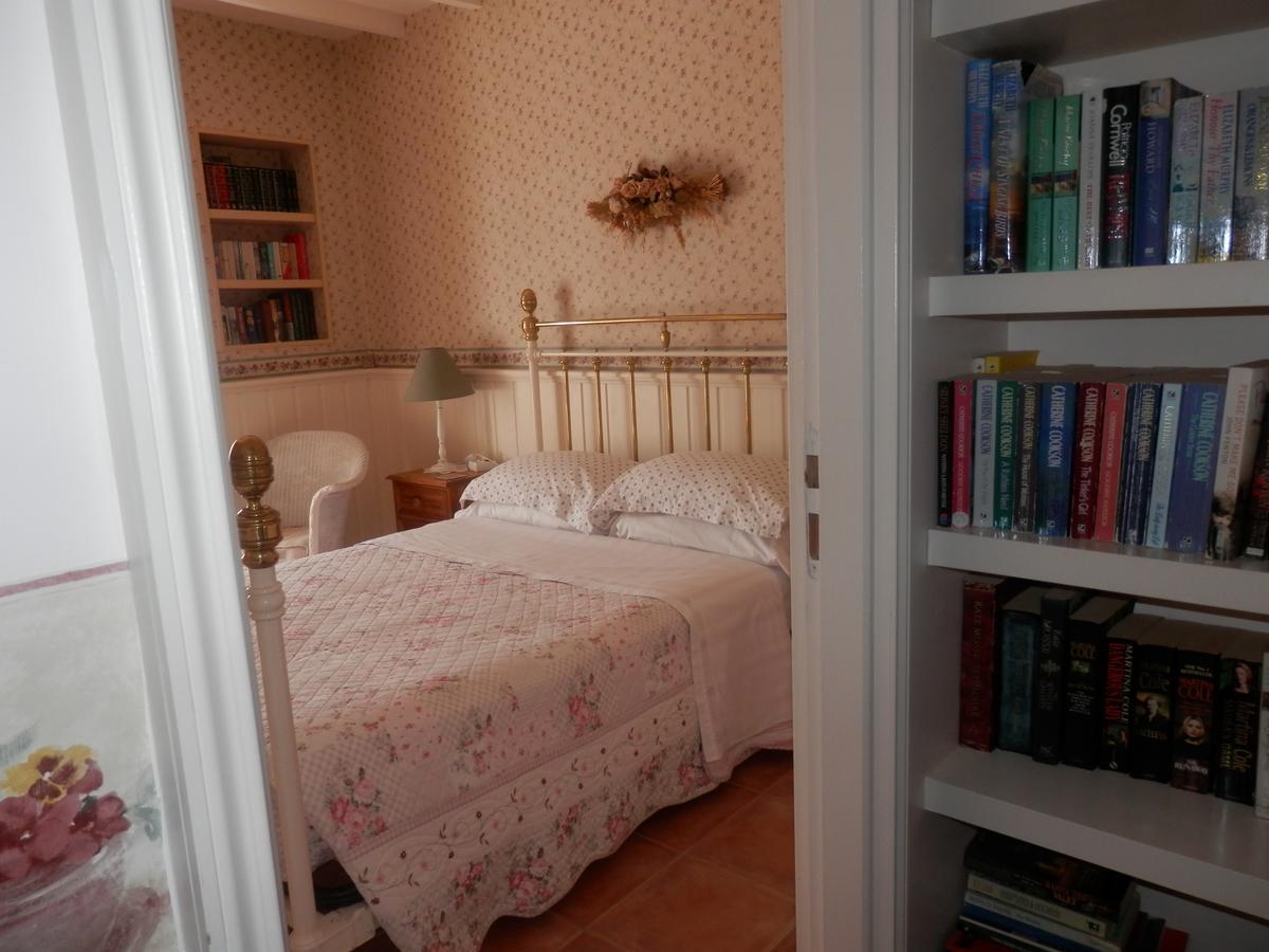 Maison De Laura Salsigne Room photo